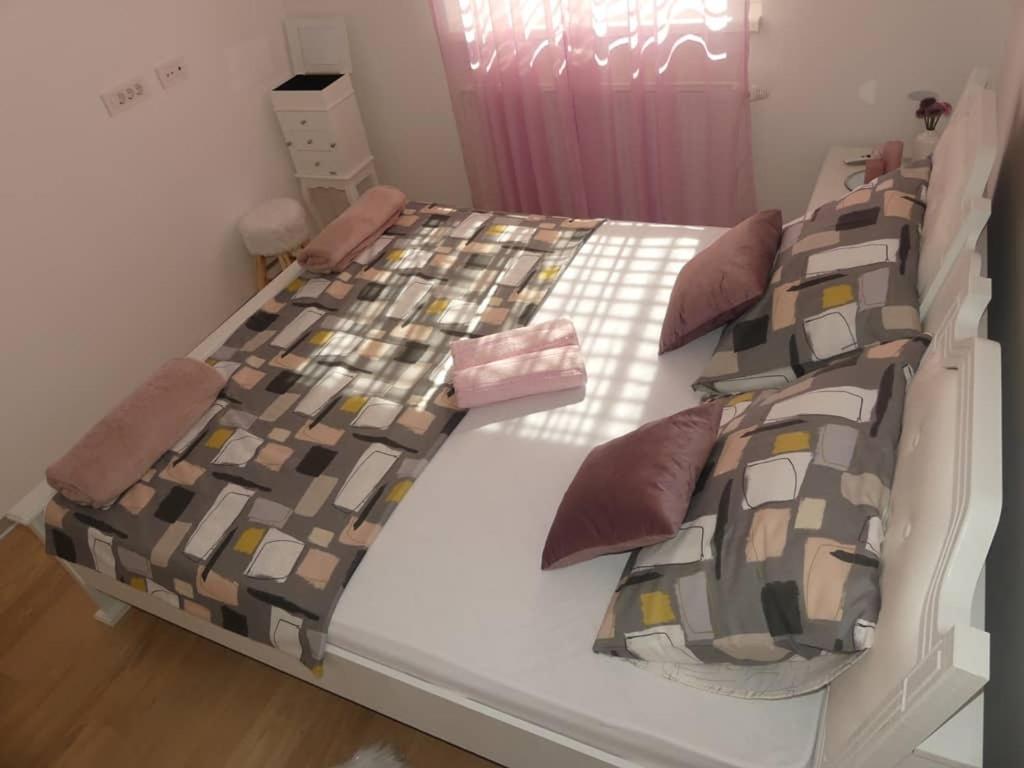 Ferienwohnung Apartman Natali*** Varaždin Exterior foto